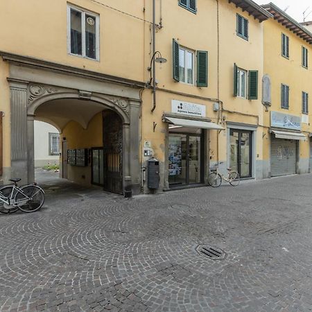 Lucca - Piazza Dell'Anfiteatro Central Apartment! Extérieur photo